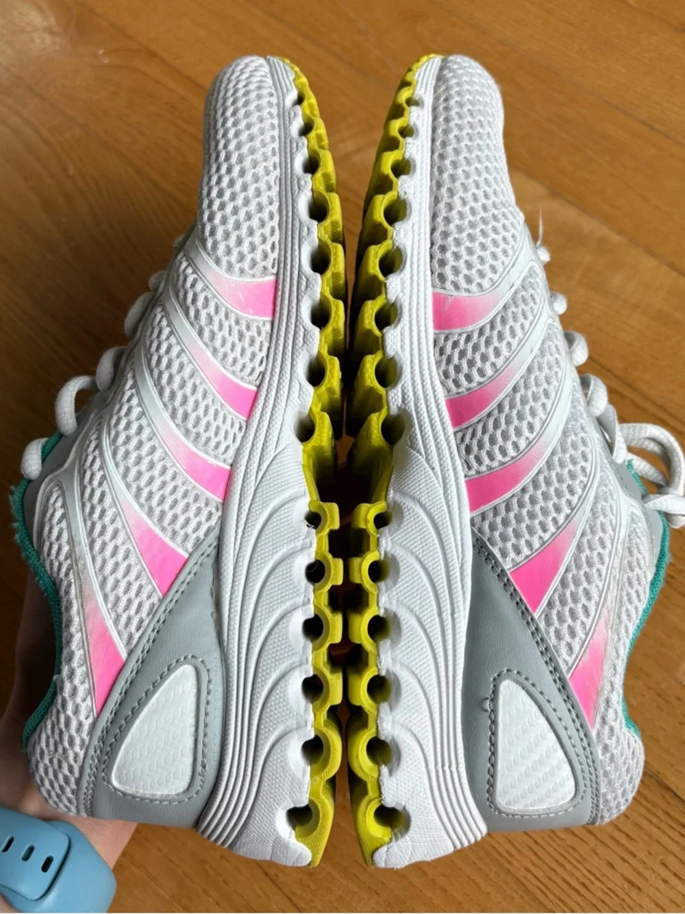 K-Swiss Tubes Sneakers shoes Comfort 200 Neon Pink Teal Youth Girls Size 3.5Y